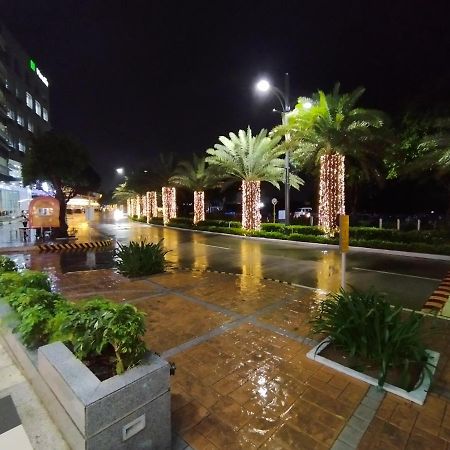Mactan Newtown Seaview Condo By Fjcivo Lapu-Lapu City Buitenkant foto