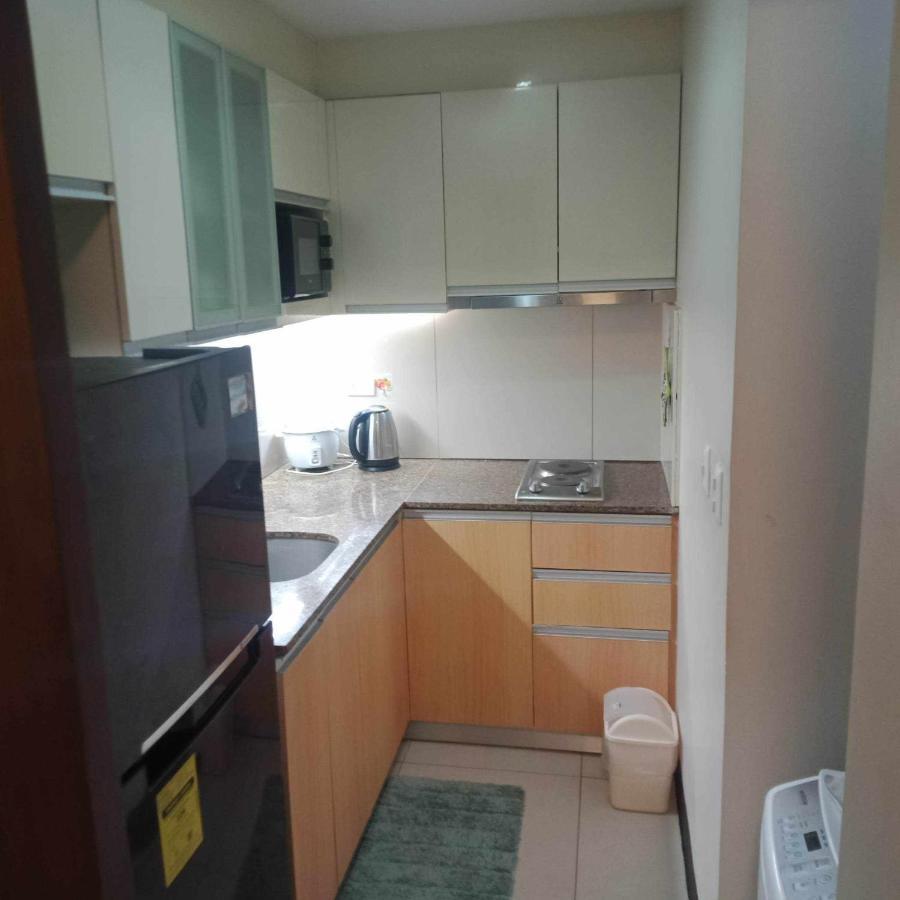 Mactan Newtown Seaview Condo By Fjcivo Lapu-Lapu City Buitenkant foto