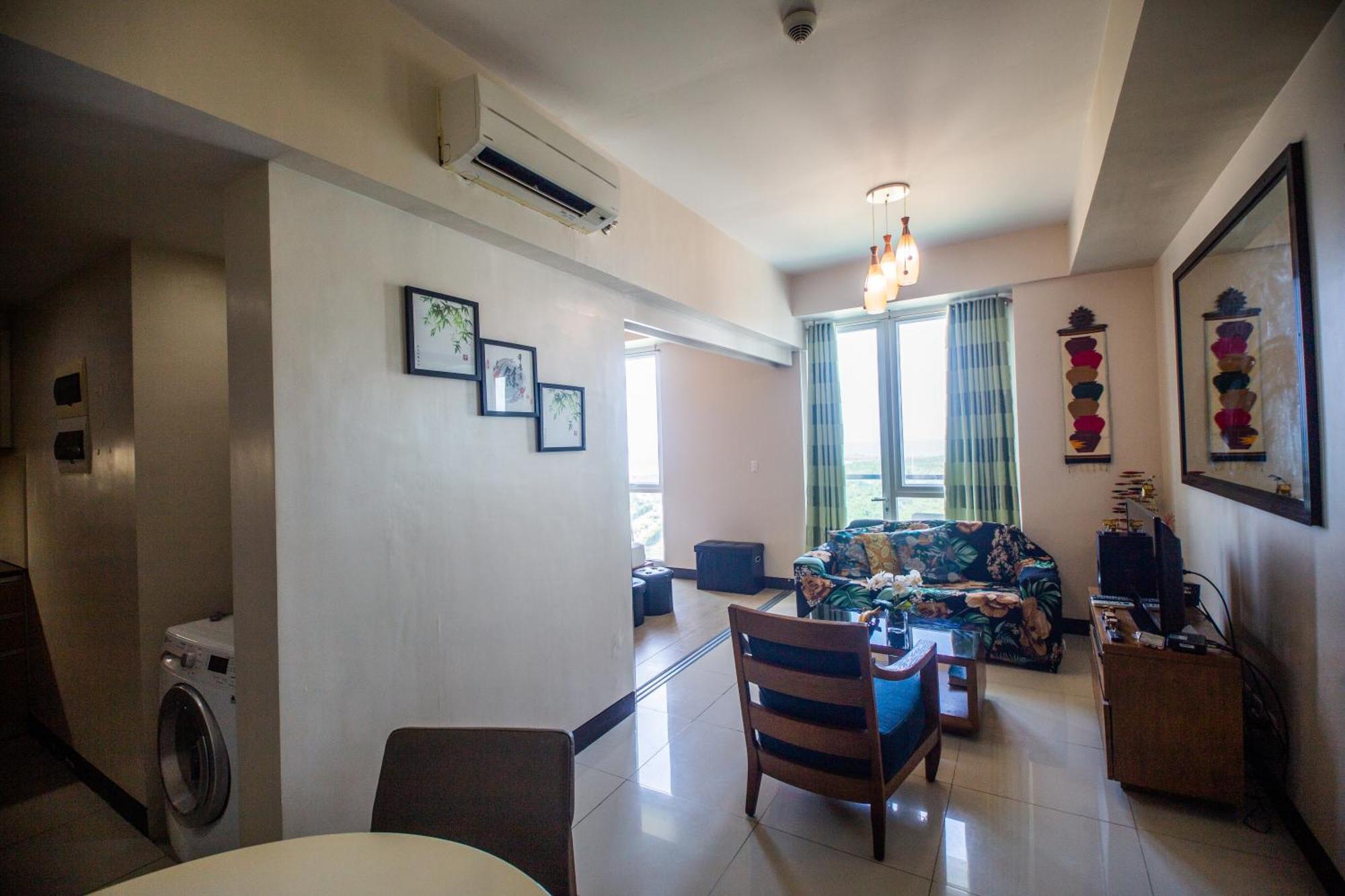 Mactan Newtown Seaview Condo By Fjcivo Lapu-Lapu City Buitenkant foto